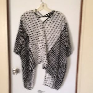 Black and white backless top